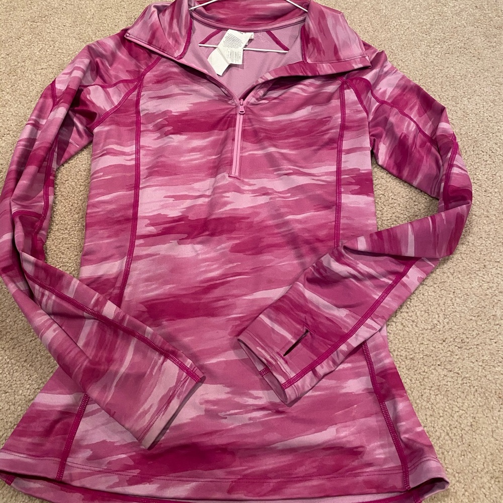 Small under armour pink thumb hole